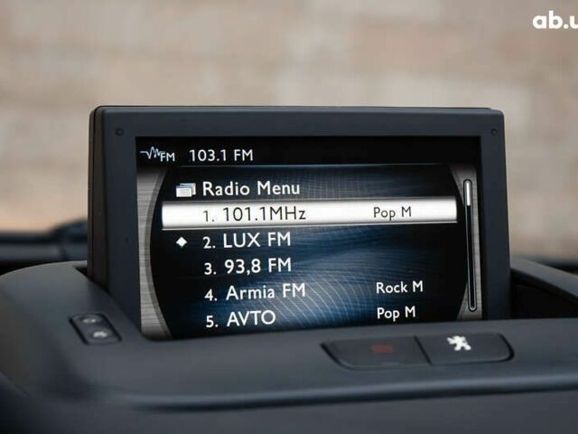 Пежо 5008, объемом двигателя 1.6 л и пробегом 243 тыс. км за 9500 $, фото 23 на Automoto.ua