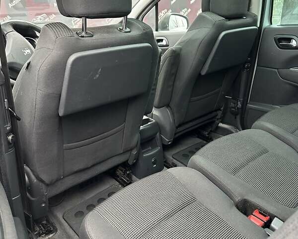 Пежо 5008, объемом двигателя 1.6 л и пробегом 195 тыс. км за 6600 $, фото 15 на Automoto.ua