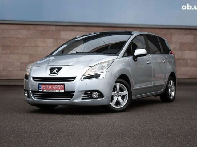 Пежо 5008, объемом двигателя 1.6 л и пробегом 243 тыс. км за 9500 $, фото 5 на Automoto.ua