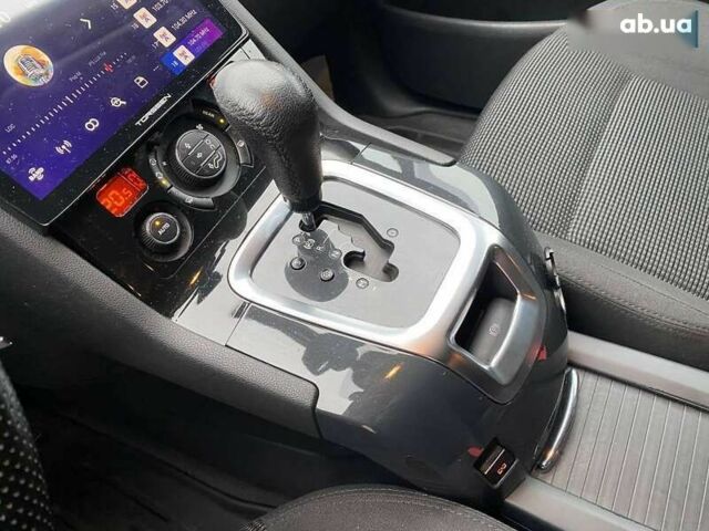 Пежо 5008, объемом двигателя 2 л и пробегом 240 тыс. км за 11600 $, фото 15 на Automoto.ua