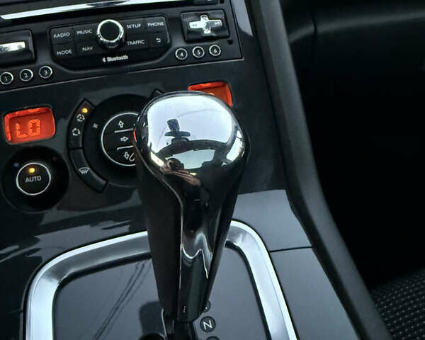 Пежо 5008, объемом двигателя 1.56 л и пробегом 208 тыс. км за 9650 $, фото 35 на Automoto.ua