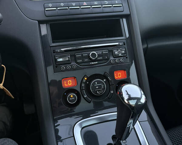 Пежо 5008, объемом двигателя 1.56 л и пробегом 208 тыс. км за 9650 $, фото 34 на Automoto.ua