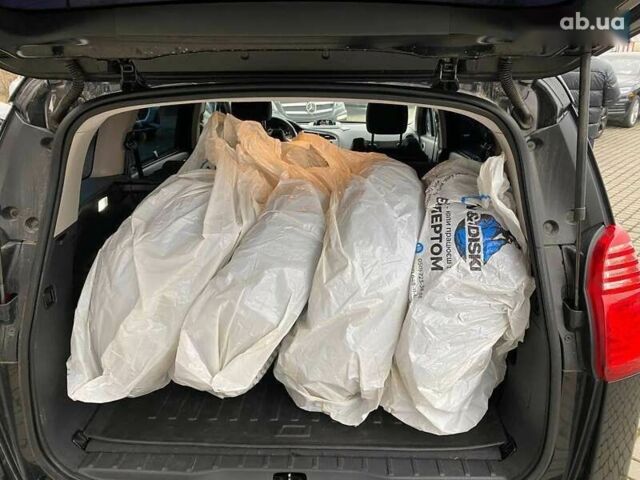 Пежо 5008, объемом двигателя 2 л и пробегом 240 тыс. км за 11600 $, фото 26 на Automoto.ua