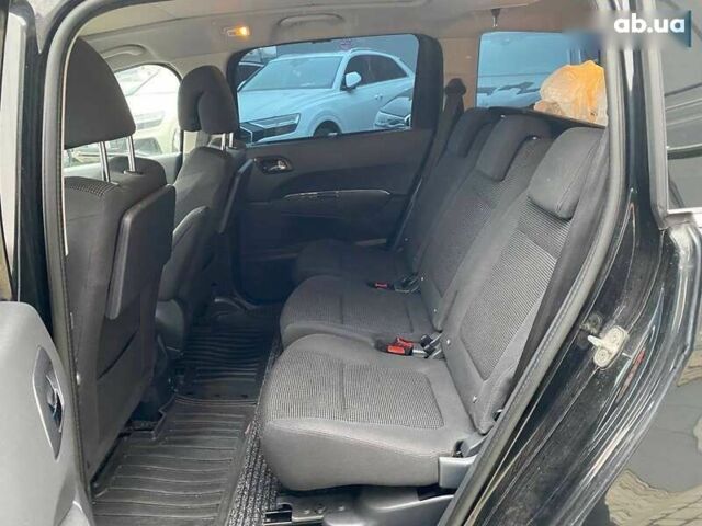 Пежо 5008, объемом двигателя 2 л и пробегом 240 тыс. км за 11600 $, фото 19 на Automoto.ua