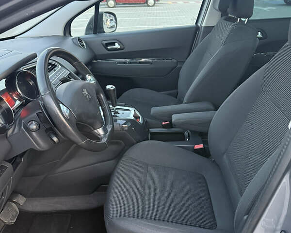 Пежо 5008, объемом двигателя 1.56 л и пробегом 208 тыс. км за 9650 $, фото 17 на Automoto.ua