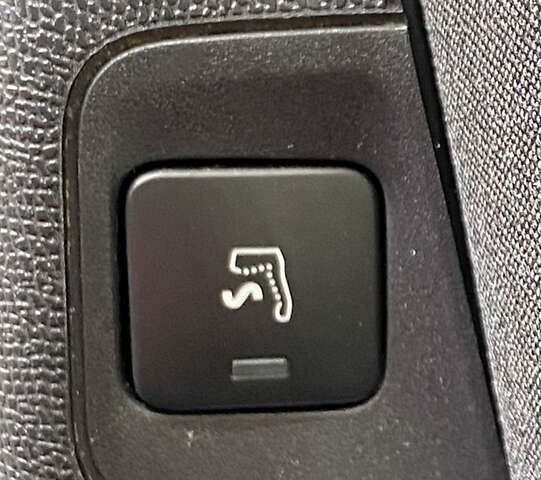 Пежо 5008, об'ємом двигуна 1.5 л та пробігом 142 тис. км за 23450 $, фото 24 на Automoto.ua