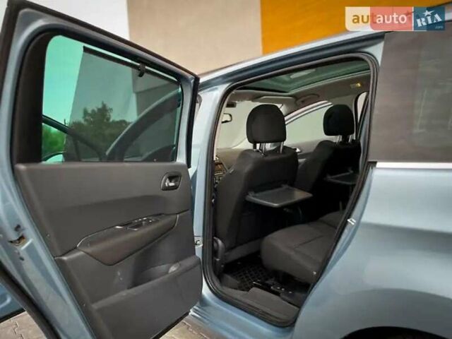 Пежо 5008, объемом двигателя 1.6 л и пробегом 240 тыс. км за 6000 $, фото 27 на Automoto.ua