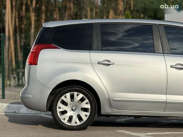Пежо 5008, объемом двигателя 1.6 л и пробегом 253 тыс. км за 6300 $, фото 10 на Automoto.ua