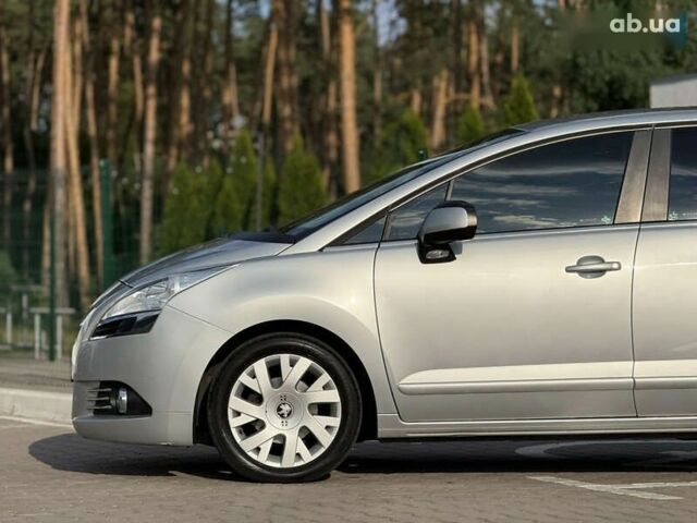 Пежо 5008, объемом двигателя 1.6 л и пробегом 253 тыс. км за 6300 $, фото 7 на Automoto.ua