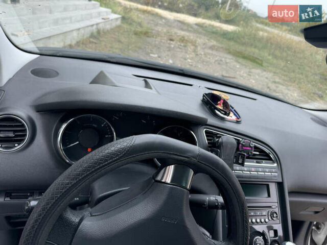 Пежо 5008, объемом двигателя 2 л и пробегом 233 тыс. км за 10500 $, фото 8 на Automoto.ua