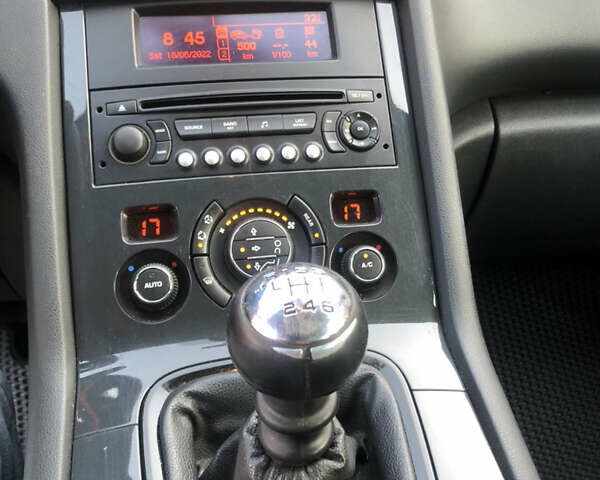 Пежо 5008, объемом двигателя 1.6 л и пробегом 273 тыс. км за 6900 $, фото 3 на Automoto.ua