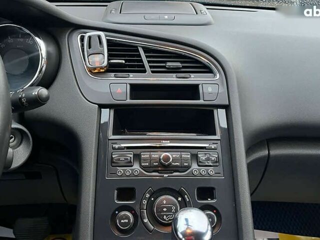 Пежо 5008, объемом двигателя 1.6 л и пробегом 254 тыс. км за 9999 $, фото 13 на Automoto.ua