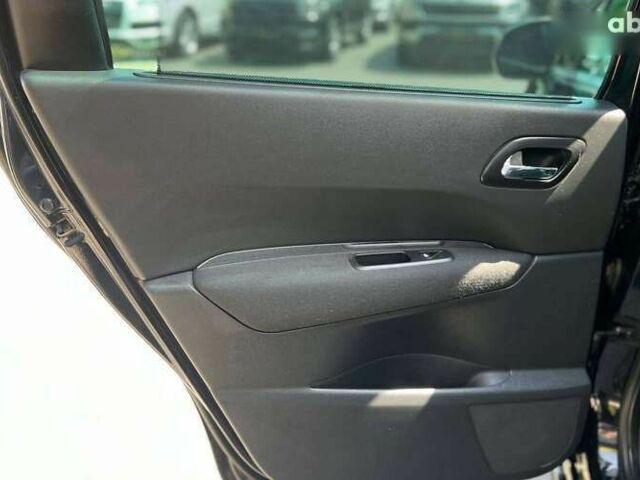 Пежо 5008, об'ємом двигуна 1.6 л та пробігом 306 тис. км за 9000 $, фото 21 на Automoto.ua