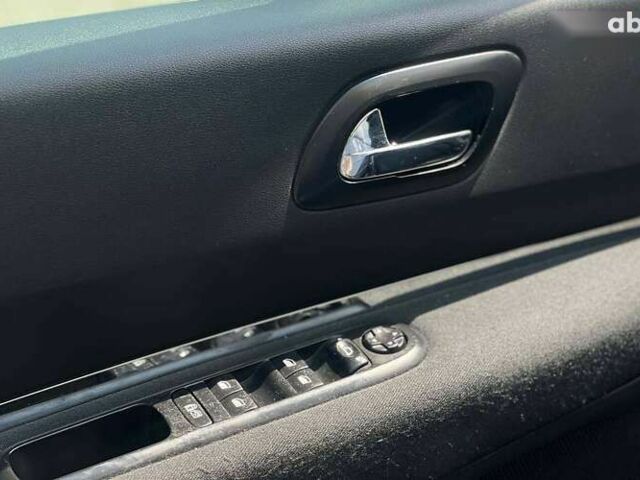 Пежо 5008, об'ємом двигуна 1.6 л та пробігом 306 тис. км за 9000 $, фото 8 на Automoto.ua