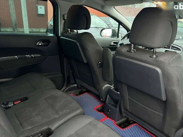 Пежо 5008, объемом двигателя 1.6 л и пробегом 254 тыс. км за 9999 $, фото 19 на Automoto.ua