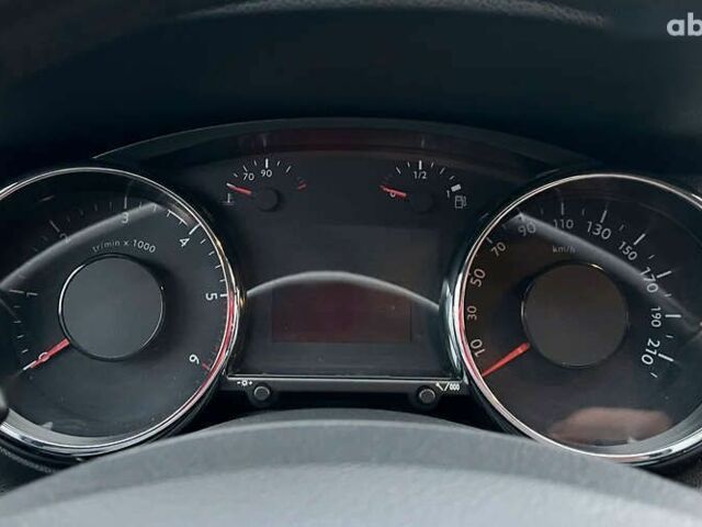 Пежо 5008, объемом двигателя 1.6 л и пробегом 254 тыс. км за 9999 $, фото 12 на Automoto.ua