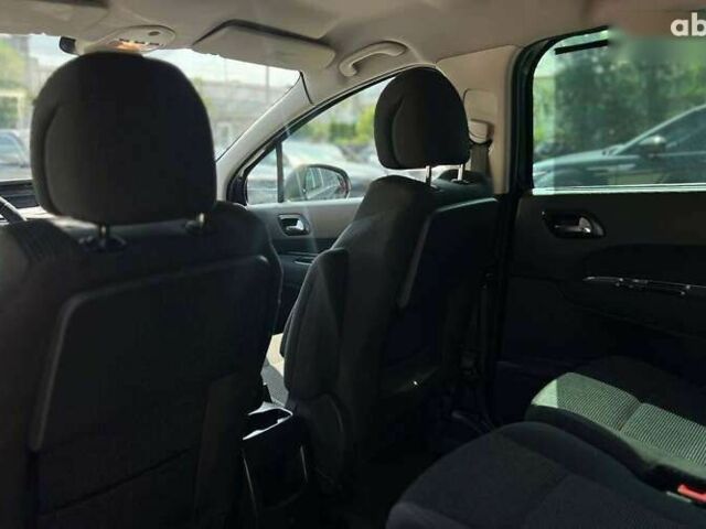 Пежо 5008, об'ємом двигуна 1.6 л та пробігом 306 тис. км за 9000 $, фото 22 на Automoto.ua