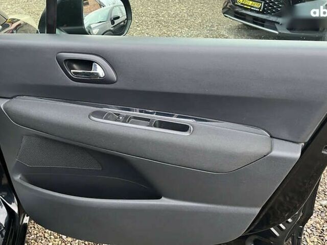 Пежо 5008, объемом двигателя 1.6 л и пробегом 254 тыс. км за 9999 $, фото 21 на Automoto.ua