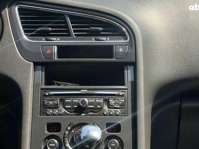 Пежо 5008, об'ємом двигуна 1.6 л та пробігом 306 тис. км за 9000 $, фото 18 на Automoto.ua