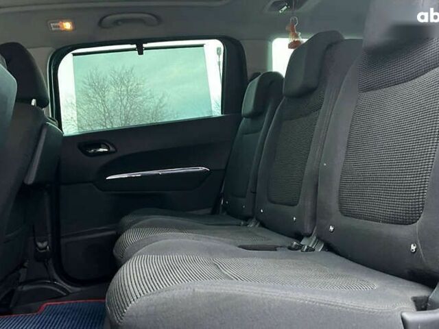 Пежо 5008, объемом двигателя 1.6 л и пробегом 254 тыс. км за 9999 $, фото 14 на Automoto.ua
