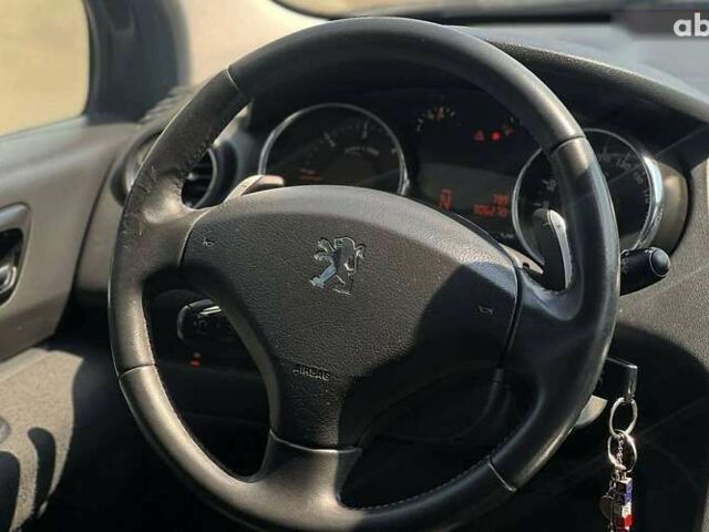 Пежо 5008, об'ємом двигуна 1.6 л та пробігом 306 тис. км за 9000 $, фото 14 на Automoto.ua