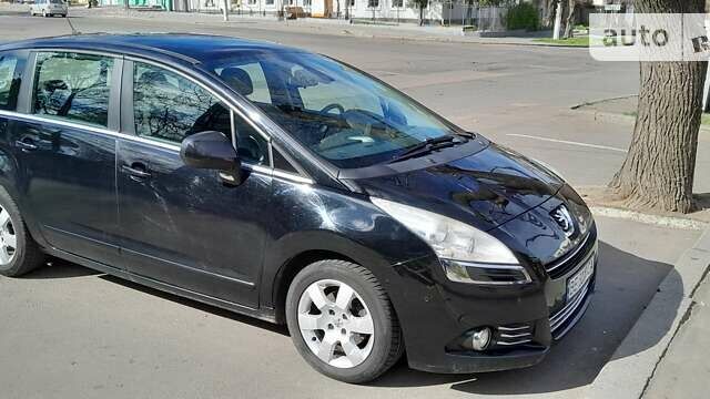 Пежо 5008, объемом двигателя 1.6 л и пробегом 320 тыс. км за 8500 $, фото 2 на Automoto.ua