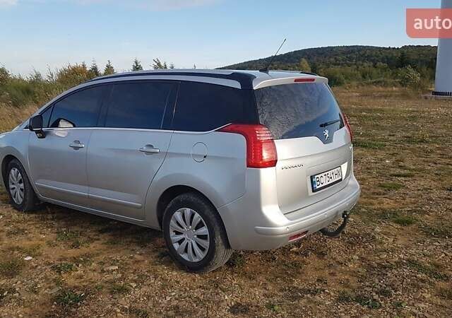 Пежо 5008, об'ємом двигуна 2 л та пробігом 267 тис. км за 9700 $, фото 3 на Automoto.ua