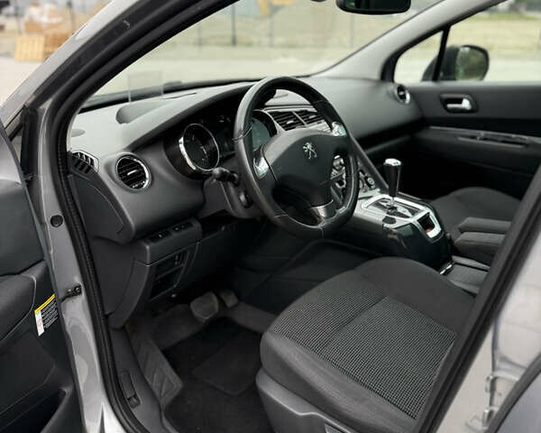 Пежо 5008, объемом двигателя 1.56 л и пробегом 208 тыс. км за 9699 $, фото 27 на Automoto.ua