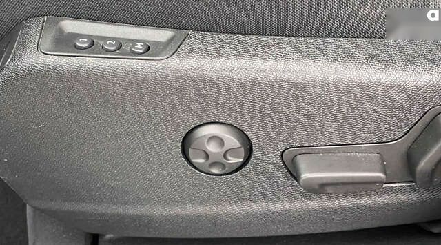 Пежо 5008, объемом двигателя 1.5 л и пробегом 142 тыс. км за 23450 $, фото 8 на Automoto.ua