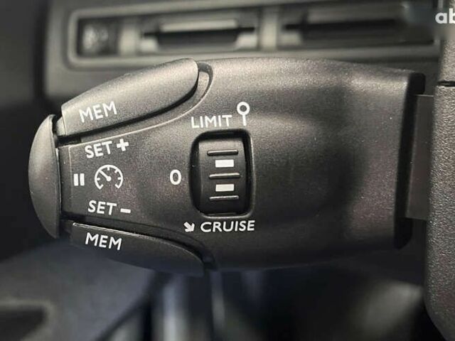 Пежо 5008, об'ємом двигуна 1.5 л та пробігом 152 тис. км за 20850 $, фото 11 на Automoto.ua