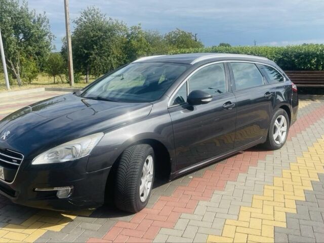 Серый Пежо 5008, объемом двигателя 1.6 л и пробегом 300 тыс. км за 6500 $, фото 1 на Automoto.ua