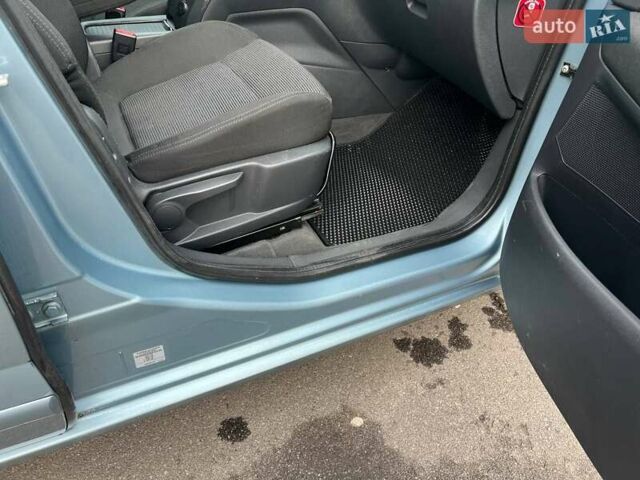 Сірий Пежо 5008, об'ємом двигуна 1.6 л та пробігом 249 тис. км за 6400 $, фото 23 на Automoto.ua