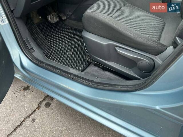 Сірий Пежо 5008, об'ємом двигуна 1.6 л та пробігом 249 тис. км за 6400 $, фото 11 на Automoto.ua