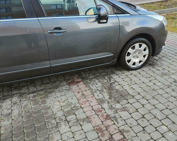 Сірий Пежо 5008, об'ємом двигуна 1.56 л та пробігом 284 тис. км за 6650 $, фото 7 на Automoto.ua