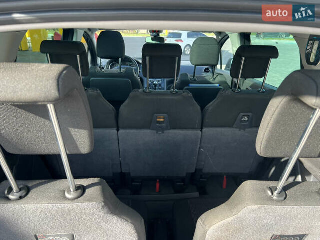 Пежо 5008 2009 в Луцке на Automoto.ua Серый Пежо 5008, объемом двигателя 1.6 л и пробегом 244 тыс. км за 5350 $, фото 16 на Automoto.ua