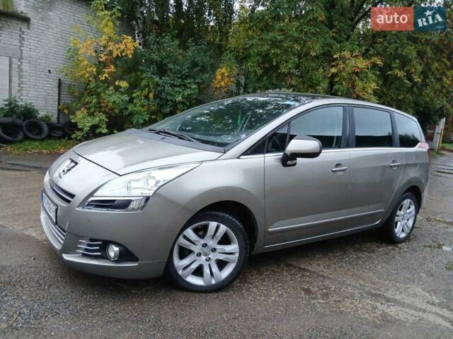 Сірий Пежо 5008, об'ємом двигуна 1.6 л та пробігом 238 тис. км за 6450 $, фото 5 на Automoto.ua