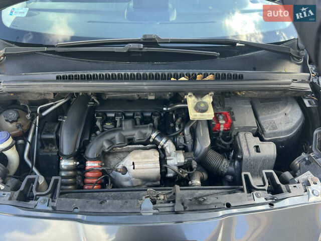 Пежо 5008 2009 в Луцке на Automoto.ua Серый Пежо 5008, объемом двигателя 1.6 л и пробегом 244 тыс. км за 5350 $, фото 19 на Automoto.ua