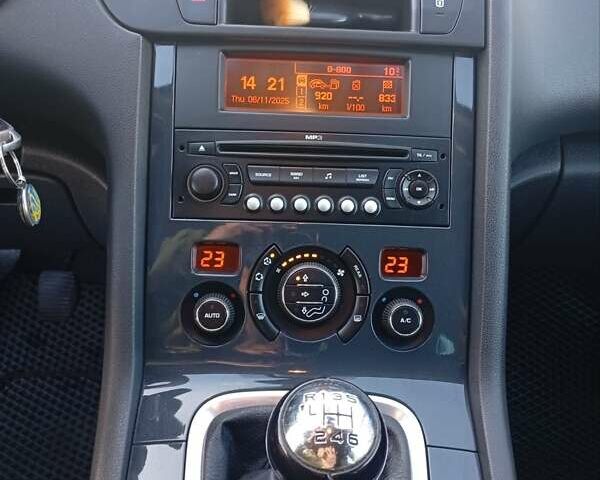 Сірий Пежо 5008, об'ємом двигуна 1.56 л та пробігом 283 тис. км за 6500 $, фото 14 на Automoto.ua
