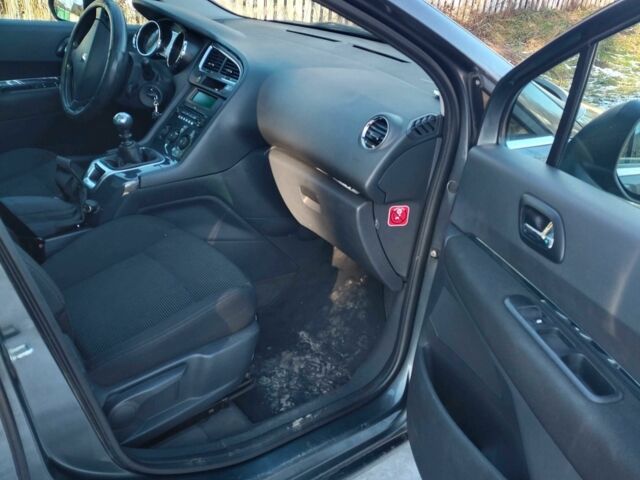 Пежо 5008 2009 в Малине на Automoto.ua Серый Пежо 5008, объемом двигателя 0 л и пробегом 1000 тыс. км за 5500 $, фото 3 на Automoto.ua