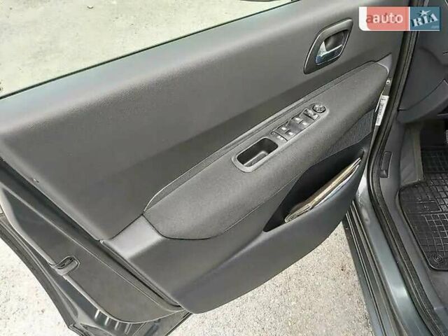 Пежо 5008 2009 в Ивано-Франковске на Automoto.ua Серый Пежо 5008, объемом двигателя 1.6 л и пробегом 146 тыс. км за 7500 $, фото 11 на Automoto.ua