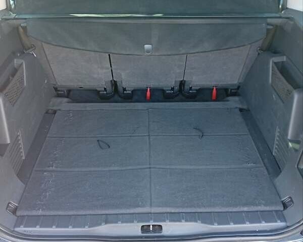 Сірий Пежо 5008, об'ємом двигуна 1.56 л та пробігом 283 тис. км за 6500 $, фото 1 на Automoto.ua