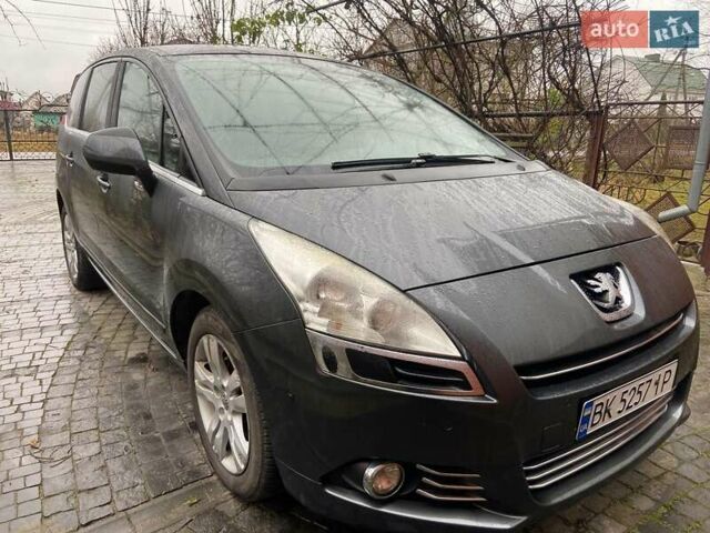 Серый Пежо 5008, объемом двигателя 1.56 л и пробегом 210 тыс. км за 8900 $, фото 3 на Automoto.ua