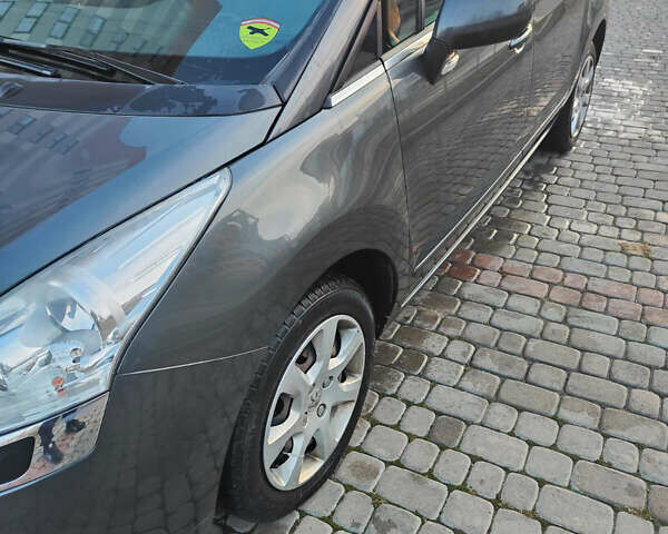 Сірий Пежо 5008, об'ємом двигуна 1.56 л та пробігом 284 тис. км за 6650 $, фото 8 на Automoto.ua