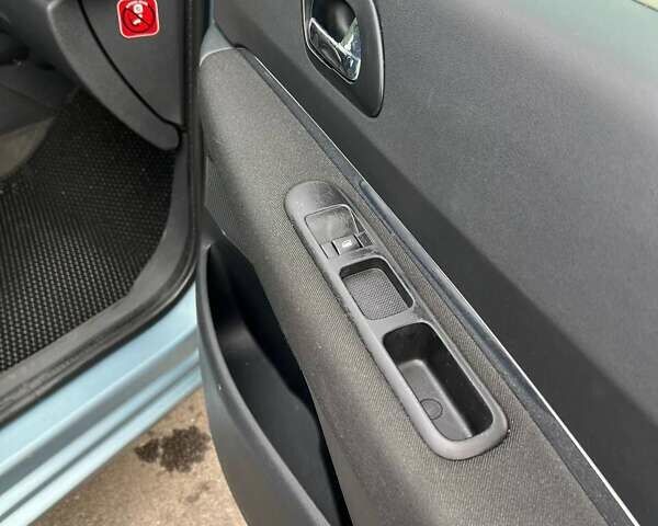 Сірий Пежо 5008, об'ємом двигуна 1.6 л та пробігом 249 тис. км за 6400 $, фото 25 на Automoto.ua