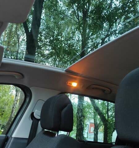 Сірий Пежо 5008, об'ємом двигуна 1.6 л та пробігом 174 тис. км за 6400 $, фото 2 на Automoto.ua