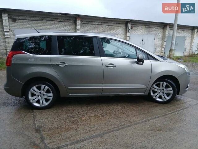 Сірий Пежо 5008, об'ємом двигуна 1.6 л та пробігом 238 тис. км за 6450 $, фото 7 на Automoto.ua