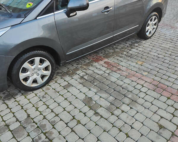 Сірий Пежо 5008, об'ємом двигуна 1.56 л та пробігом 284 тис. км за 6650 $, фото 5 на Automoto.ua