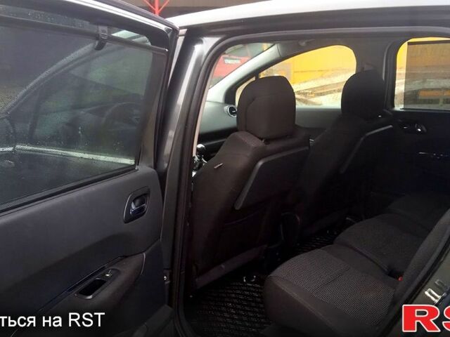 Сірий Пежо 5008, об'ємом двигуна 1.6 л та пробігом 262 тис. км за 7200 $, фото 7 на Automoto.ua