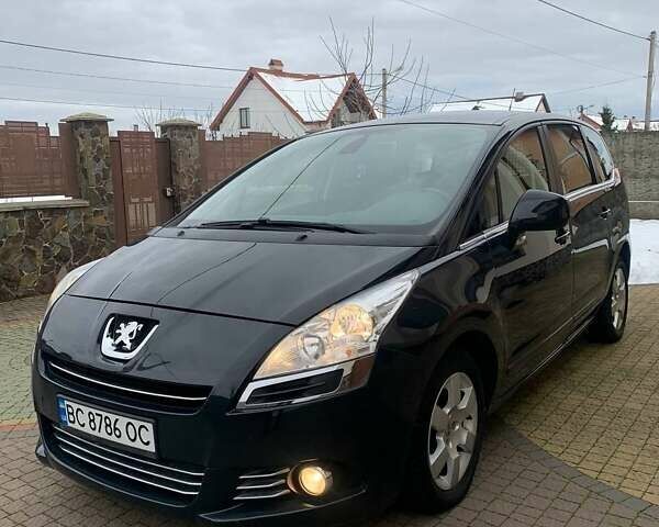 Серый Пежо 5008, объемом двигателя 2 л и пробегом 239 тыс. км за 7150 $, фото 7 на Automoto.ua