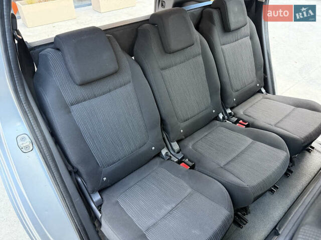 Серый Пежо 5008, объемом двигателя 1.56 л и пробегом 273 тыс. км за 7300 $, фото 26 на Automoto.ua